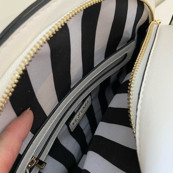 Embroidery Fashion Purse - Picture 5 of 5